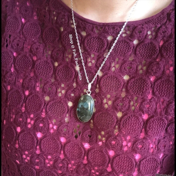 Sterling silver Labradorite stone pendent - Picture 5 of 6